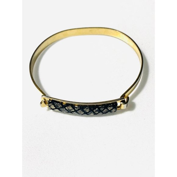 A.V.MAX Leather Cuff Bracelet - Picture 8 of 8